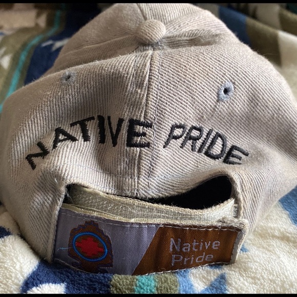 Hat - Picture 3 of 4